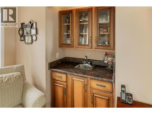 3970 June Springs Road, Kelowna, BC - Indoor