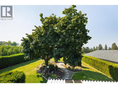 3970 June Springs Road, Kelowna, BC - Outdoor