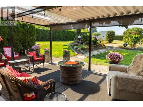 3970 June Springs Road, Kelowna, BC - Outdoor