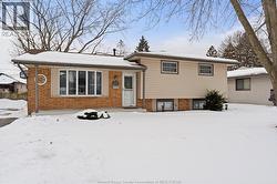 470 MAPLE AVENUE  Lasalle, ON N9J 1P4