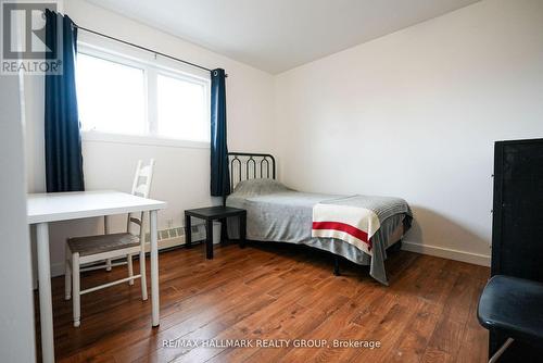 924 Bermuda Avenue, Ottawa, ON - Indoor Photo Showing Bedroom