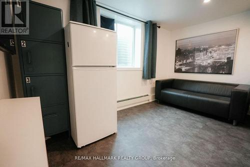 924 Bermuda Avenue, Ottawa, ON - Indoor
