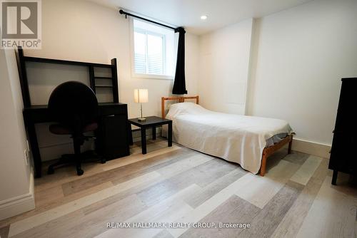 924 Bermuda Avenue, Ottawa, ON - Indoor Photo Showing Bedroom