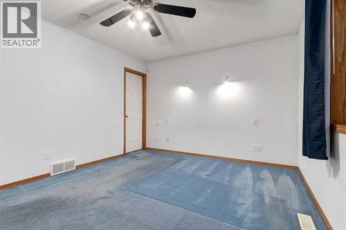 20 Willowbrook Gate Nw, Airdrie, AB - Indoor Photo Showing Other Room