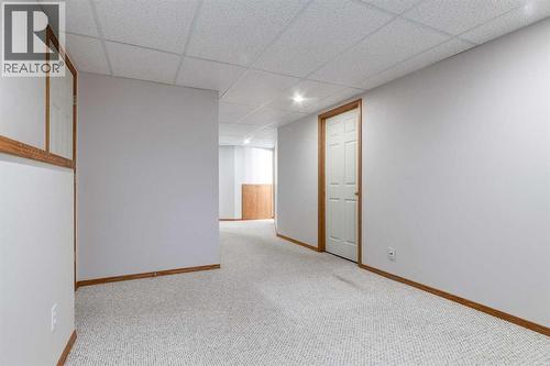 20 Willowbrook Gate Nw, Airdrie, AB - Indoor Photo Showing Other Room