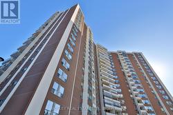 404 - 60 PAVANE LINKWAY  Toronto, ON M3C 1A1