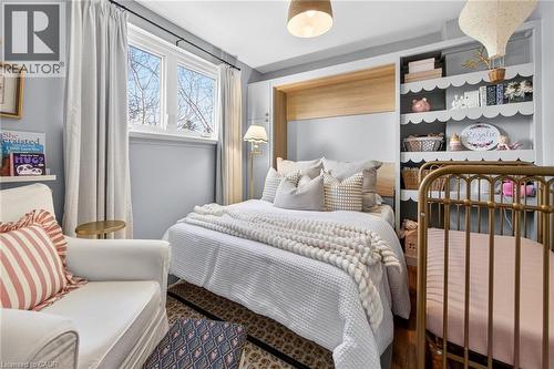 2371 Brookhurst Road, Mississauga, ON - Indoor Photo Showing Bedroom