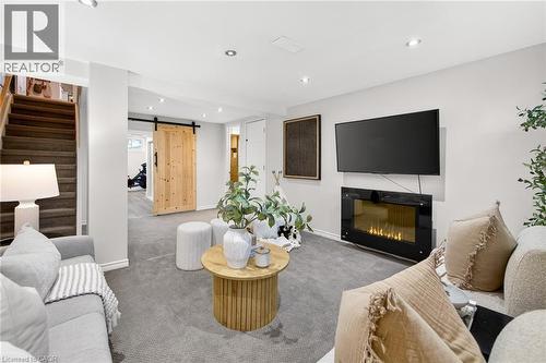 2371 Brookhurst Road, Mississauga, ON - Indoor Photo Showing Living Room With Fireplace