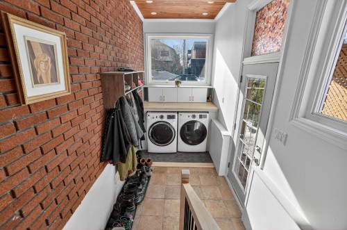 Mud Room - 189  - 191 Boul. Des Prairies, Laval (Laval-Des-Rapides), QC - Indoor