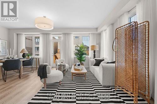 6 Ziibi Way, Clarington, ON - Indoor Photo Showing Living Room