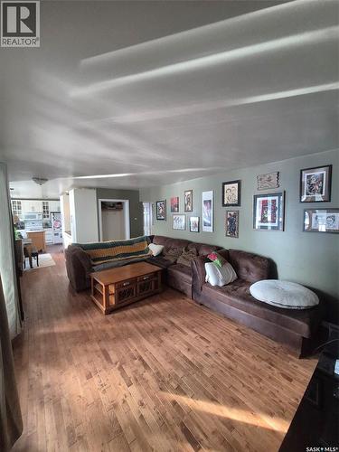 236 1St Street E, Leader, SK - Indoor Photo Showing Other Room