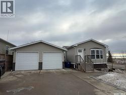 4 7th AVENUE SE  Weyburn, SK S4H 1Z2