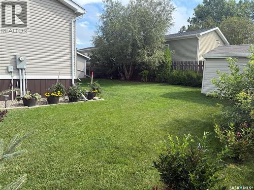 4 7Th Avenue Se, Weyburn, SK - Outdoor