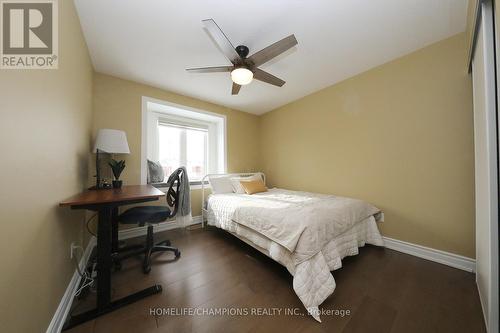 6200 Maple Gate Circle, Mississauga, ON - Indoor Photo Showing Bedroom
