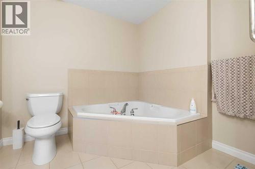 8103, 14 Hemlock Crescent Sw, Calgary, AB - Indoor Photo Showing Bathroom