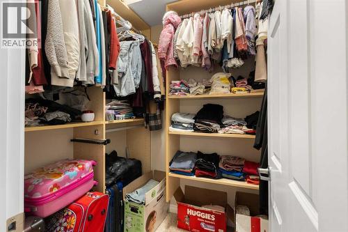 8103, 14 Hemlock Crescent Sw, Calgary, AB - Indoor With Storage