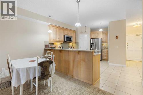 8103, 14 Hemlock Crescent Sw, Calgary, AB - Indoor