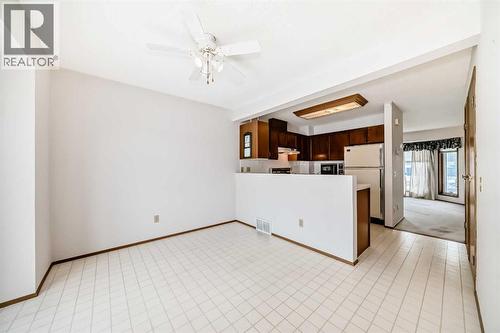 108, 1 Aberdeen Way, Stony Plain, AB - Indoor Photo Showing Kitchen