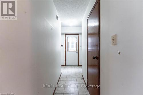5 Charing Drive, Hamilton, ON - Indoor Photo Showing Other Room