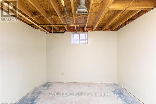 5 Charing Drive, Hamilton, ON - Indoor Photo Showing Basement