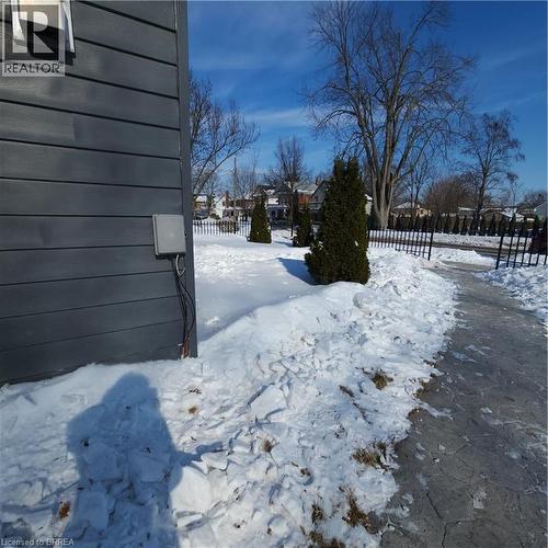 218 Talbot Street S, Simcoe, ON - Outdoor