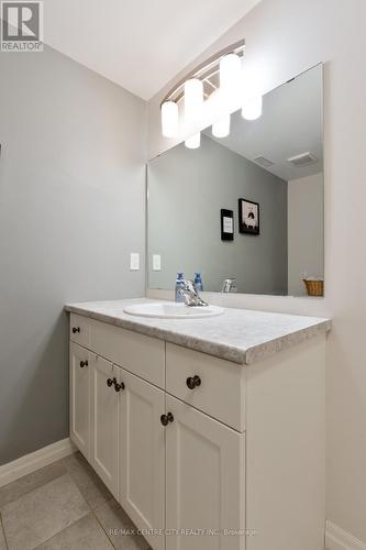 24 Renaissance Drive, St. Thomas, ON - Indoor Photo Showing Bathroom