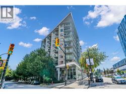 409 328 E 11TH AVENUE  Vancouver, BC V5T 4W1