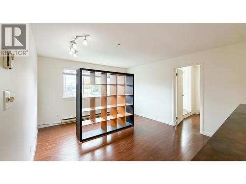 477 Powell Street, Vancouver, BC - Indoor Photo Showing Other Room