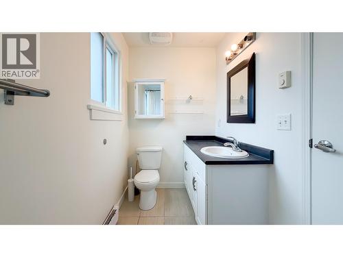 477 Powell Street, Vancouver, BC - Indoor Photo Showing Bathroom