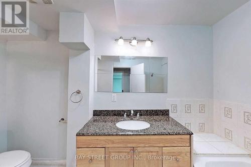 4 PIECES BATHROOM - 189 Martindale Avenue, Oakville, ON - Indoor Photo Showing Bathroom