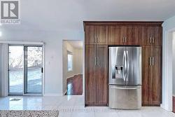 KITCHEN - 