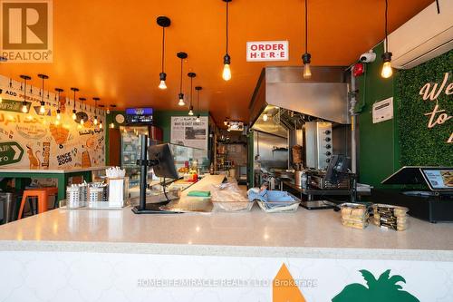 723 Lakeshore Road E, Mississauga, ON 