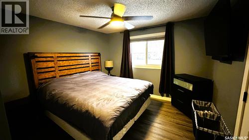131 Dunsmore Drive, Regina, SK - Indoor Photo Showing Bedroom