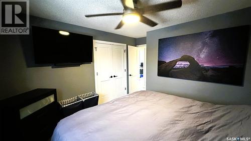 131 Dunsmore Drive, Regina, SK - Indoor Photo Showing Bedroom