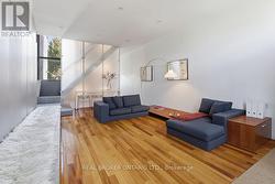 329 MANNING AVENUE  Toronto, ON M6J 2K8