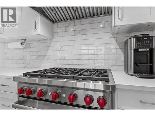 485 Groves Avenue Unit# 505, Kelowna, BC - Indoor Photo Showing Kitchen