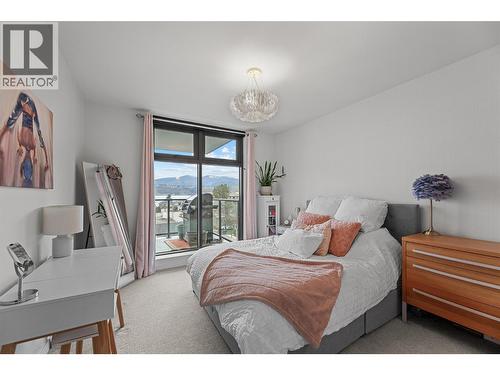 485 Groves Avenue Unit# 505, Kelowna, BC - Indoor Photo Showing Bedroom