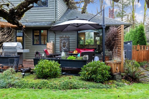 1544 Comox Ave, Comox, BC 