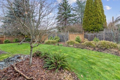 1544 Comox Ave, Comox, BC 