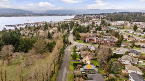 1544 Comox Ave, Comox, BC 