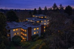 403-1010 Bristol Rd  Saanich, BC V8X 4R8