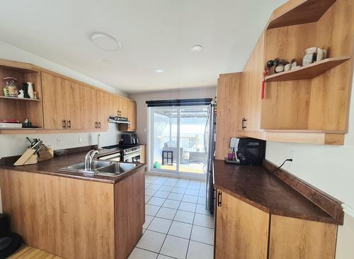 Kitchen - 30 Rue Circé, Delson, QC - Indoor Photo Showing Kitchen With Double Sink