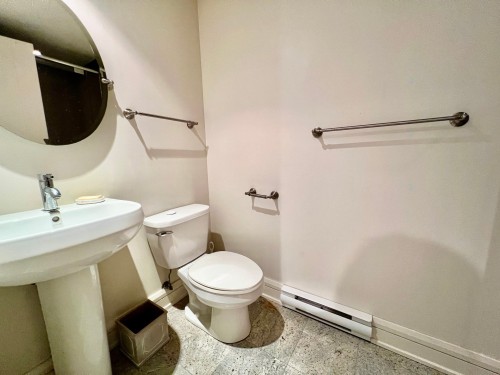 Bathroom - 1902-1100 Rue De La Montagne, Montréal (Ville-Marie), QC - Indoor Photo Showing Bathroom