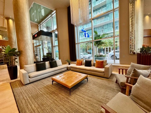 Mud Room - 1902-1100 Rue De La Montagne, Montréal (Ville-Marie), QC - Indoor Photo Showing Living Room