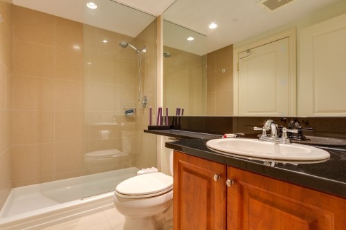 Salle de bains - 19F-1200 Boul. De Maisonneuve O., Montréal (Ville-Marie), QC - Indoor Photo Showing Bathroom