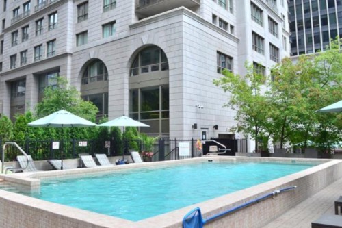 Piscine - 19F-1200 Boul. De Maisonneuve O., Montréal (Ville-Marie), QC - Outdoor With In Ground Pool