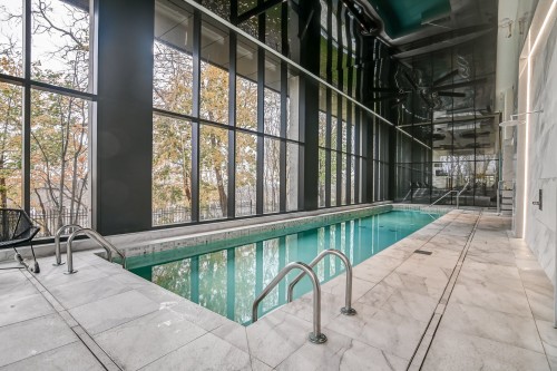 Salle communautaire - 912-2020 Boul. René-Lévesque O., Montréal (Ville-Marie), QC - Indoor Photo Showing Other Room With In Ground Pool