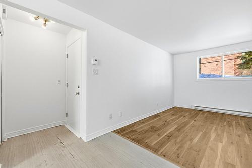 Living room - 2-168 Rue Lamarche, Gatineau (Gatineau), QC - Indoor Photo Showing Other Room