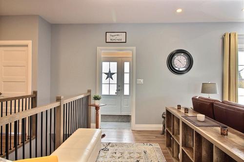 Hall d'entrée/Vestibule - 18 Rue De Champlain, Saint-André-D'Argenteuil, QC - Indoor Photo Showing Other Room