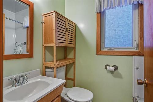 668 Walker Ave, Winnipeg, MB 